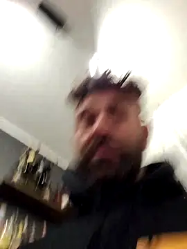 Snapshot of MatteoDom85 chatting on 10/26/25, 09:53 MatteoDom85 online show from 10/26/25, 09:53