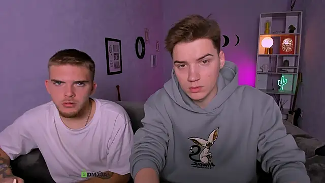 Snapshot of danny_cool chatting on 10/15/25, 07:14 danny cool online show from 10/15/25, 07:14