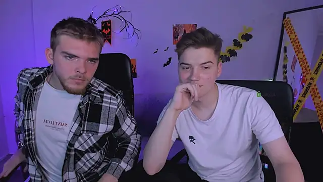 Snapshot of danny_cool chatting on 11/02/25, 08:11 danny cool online show from 11/02/25, 08:11