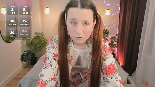 Snapshot of Linnet_Miller chatting on 09/09/25, 08:41 Linnet Miller online show from 09/09/25, 08:41