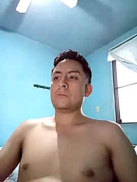 Snapshot of aczinovelez342 chatting on 10/15/25, 12:11 aczinovelez342 online show from 10/15/25, 12:11