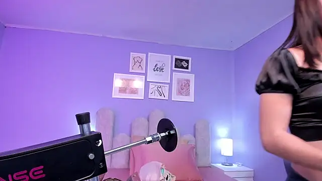 Snapshot of lucrecia_sucker chatting on 10/11/25, 07:34 lucrecia sucker online show from 10/11/25, 07:34