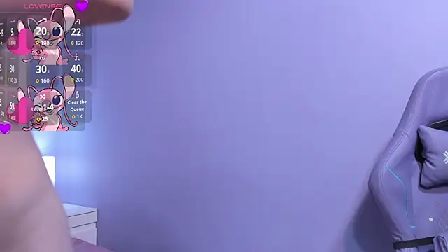 Snapshot of lucrecia_sucker chatting on 11/20/25, 07:35 lucrecia sucker online show from 11/20/25, 07:35