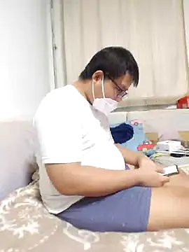  KaiXin  online show from 10/14/25, 03:46