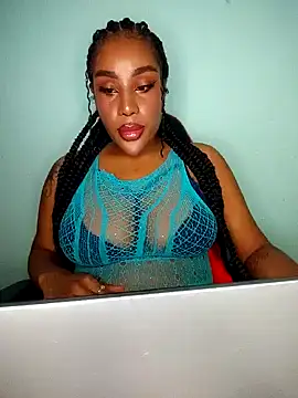 Snapshot of Queen_Amara chatting on 11/12/25, 03:40 Queen Amara online show from 11/12/25, 03:40