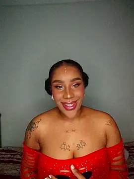 Snapshot of Queen_Amara chatting on 01/07/26, 03:42 Queen Amara online show from 01/07/26, 03:42
