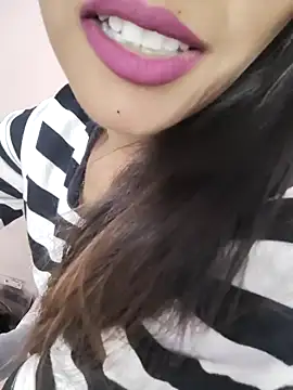 Snapshot of Cute_Jasmin_ chatting on 10/23/25, 05:51 Cute Jasmin online show from 10/23/25, 05:51