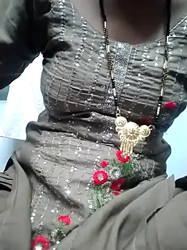 Komal-Rajput online show from 09/19/25, 10:05