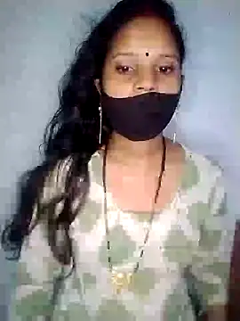 Komal-Rajput online show from 10/03/25, 05:54