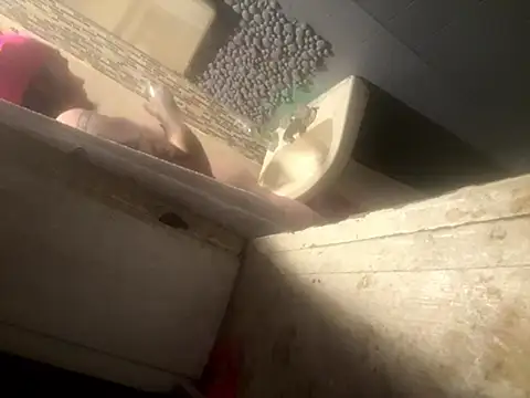 Snapshot of Nogudd chatting on 09/25/25, 06:06 Nogudd online show from 09/25/25, 06:06