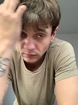 Kit Kat01 online show from 10/26/25, 10:58