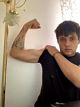 Kit Kat01 online show from 10/28/25, 11:47