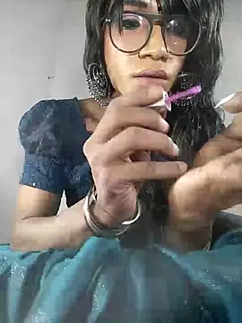 Winterbunny95 online show from 10/09/25, 07:23