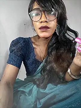 Winterbunny95 online show from 10/17/25, 08:00