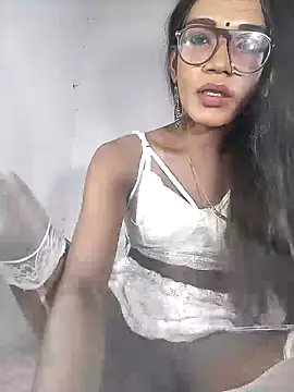 Winterbunny95 online show from 10/20/25, 08:09