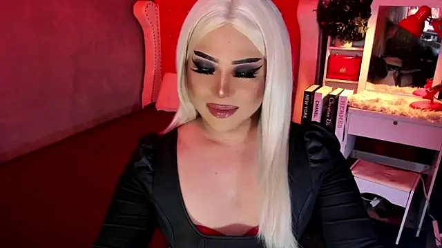 Snapshot of gordeushotcummer chatting on 10/31/25, 09:16 gordeushotcummer online show from 10/31/25, 09:16