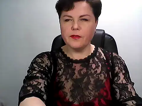 Snapshot of EllaLove2277 chatting on 11/26/25, 01:12 EllaLove2277 online show from 11/26/25, 01:12