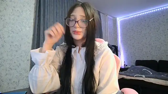 KeicyKlark online show from 09/12/25, 06:08