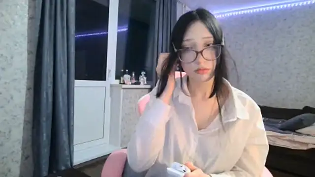 KeicyKlark online show from 09/30/25, 06:02