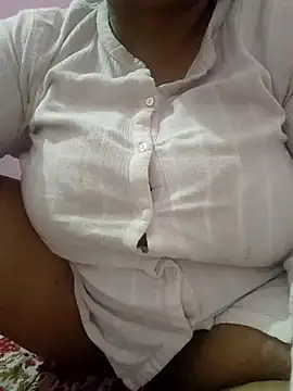 Snapshot of bitch-horny chatting on 09/24/25, 03:04 bitch-horny online show from 09/24/25, 03:04