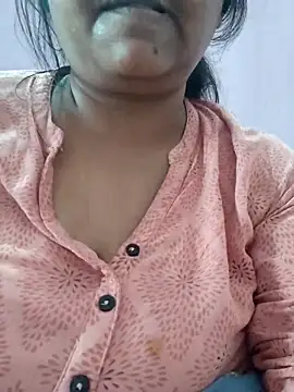 Snapshot of bitch-horny chatting on 11/01/25, 10:06 bitch-horny online show from 11/01/25, 10:06