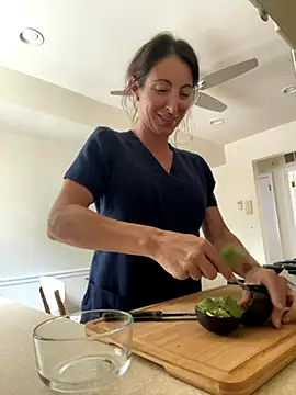 Snapshot of NurseStephania chatting on 09/16/25, 05:03 NurseStephania online show from 09/16/25, 05:03