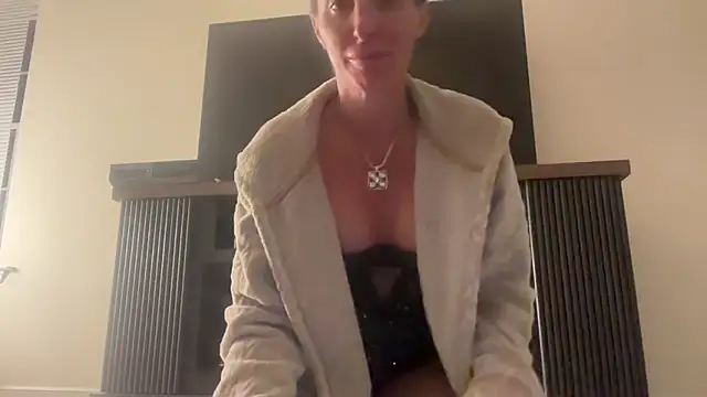 NurseStephania online show from 09/27/25, 05:45