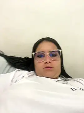 Snapshot of amberbakee chatting on 10/21/25, 07:14 amberbakee online show from 10/21/25, 07:14