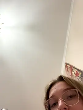 Bellatrisssaa online show from 09/22/25, 04:20