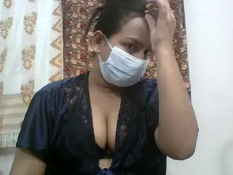 Snapshot of Samiya3344 chatting on 12/17/25, 04:35 Samiya3344 online show from 12/17/25, 04:35