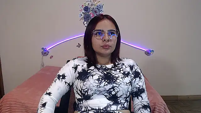 Snapshot of Valeryxs chatting on 11/05/25, 08:42 Valeryxs online show from 11/05/25, 08:42