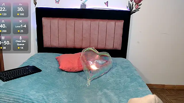 Snapshot of Valeryxs chatting on 11/25/25, 08:53 Valeryxs online show from 11/25/25, 08:53