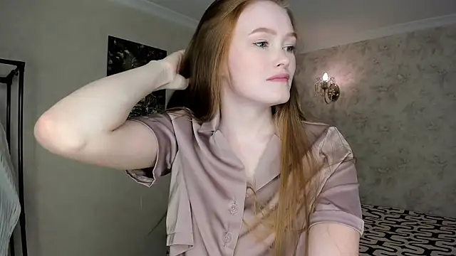Sophia turn online show from 09/11/25, 02:50