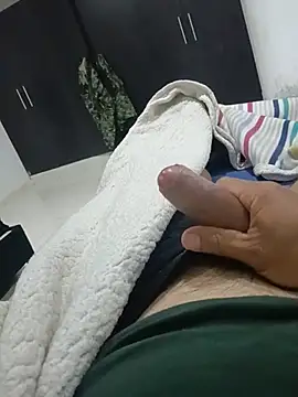 alejos81 online show from 05/19/26, 02:29