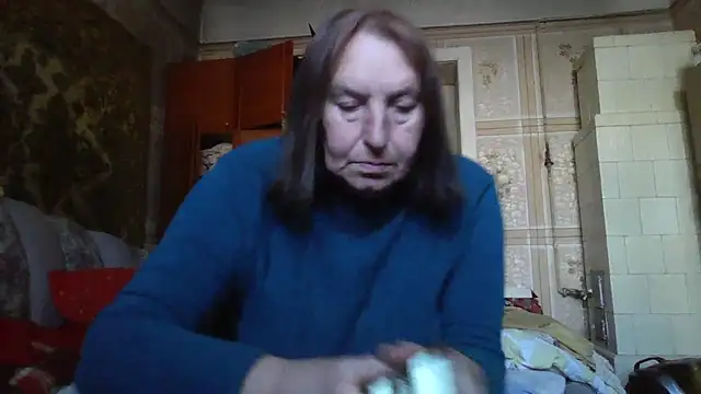 Snapshot of AnnaLive570 chatting on 10/23/25, 11:53 AnnaLive570 online show from 10/23/25, 11:53