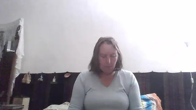 AnnaLive570 online show from 05/20/26, 01:12