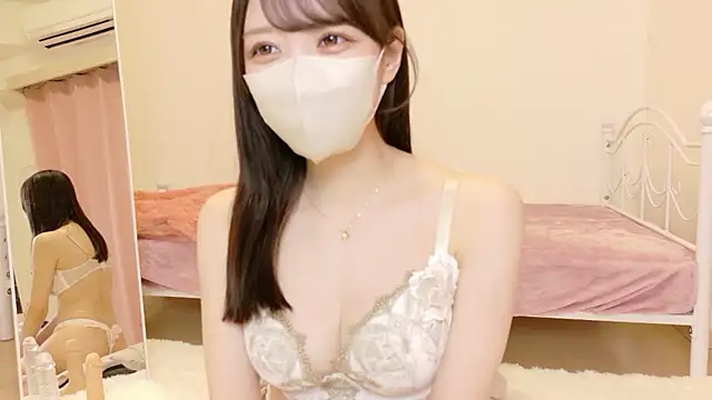 Snapshot of roachan_ chatting on 01/06/26, 01:26 roachan online show from 01/06/26, 01:26