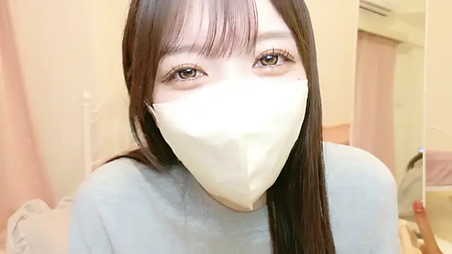 Snapshot of roachan_ chatting on 02/23/26, 01:30 roachan online show from 02/23/26, 01:30