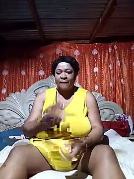 Snapshot of BUSTY_QUEEEN chatting on 10/10/25, 07:24 BUSTY QUEEEN online show from 10/10/25, 07:24