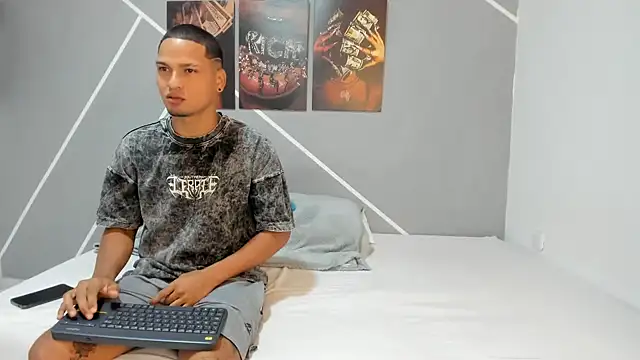 Sexy777Couple online show from 04/30/26, 10:14