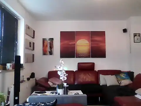 Snapshot of hellgirl1980 chatting on 10/07/25, 02:14 hellgirl1980 online show from 10/07/25, 02:14