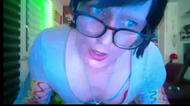 hellgirl1980 online show from 05/08/26, 07:52