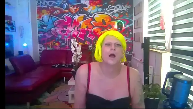 hellgirl1980 online show from 06/14/26, 12:40