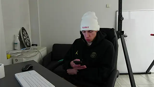 Ryan Dozer online show from 11/30/25, 07:12