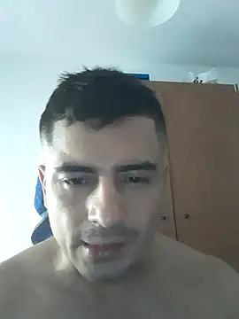 Snapshot of Andr3s69xxx chatting on 09/14/25, 11:53 Andr3s69xxx online show from 09/14/25, 11:53