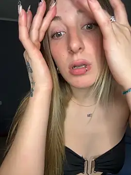 Sashailardi online show from 10/08/25, 05:16