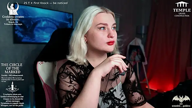 Snapshot of Wounded_Goddess_ chatting on 11/15/25, 05:49 Wounded Goddess online show from 11/15/25, 05:49