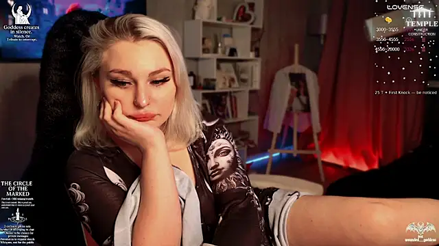 Snapshot of Wounded_Goddess_ chatting on 12/13/25, 07:53 Wounded Goddess online show from 12/13/25, 07:53