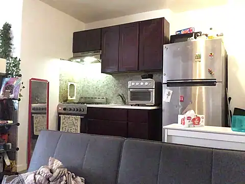 littyleesh1 online show from 06/14/26, 09:50