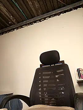 Noha Whiitee online show from 12/03/25, 01:02